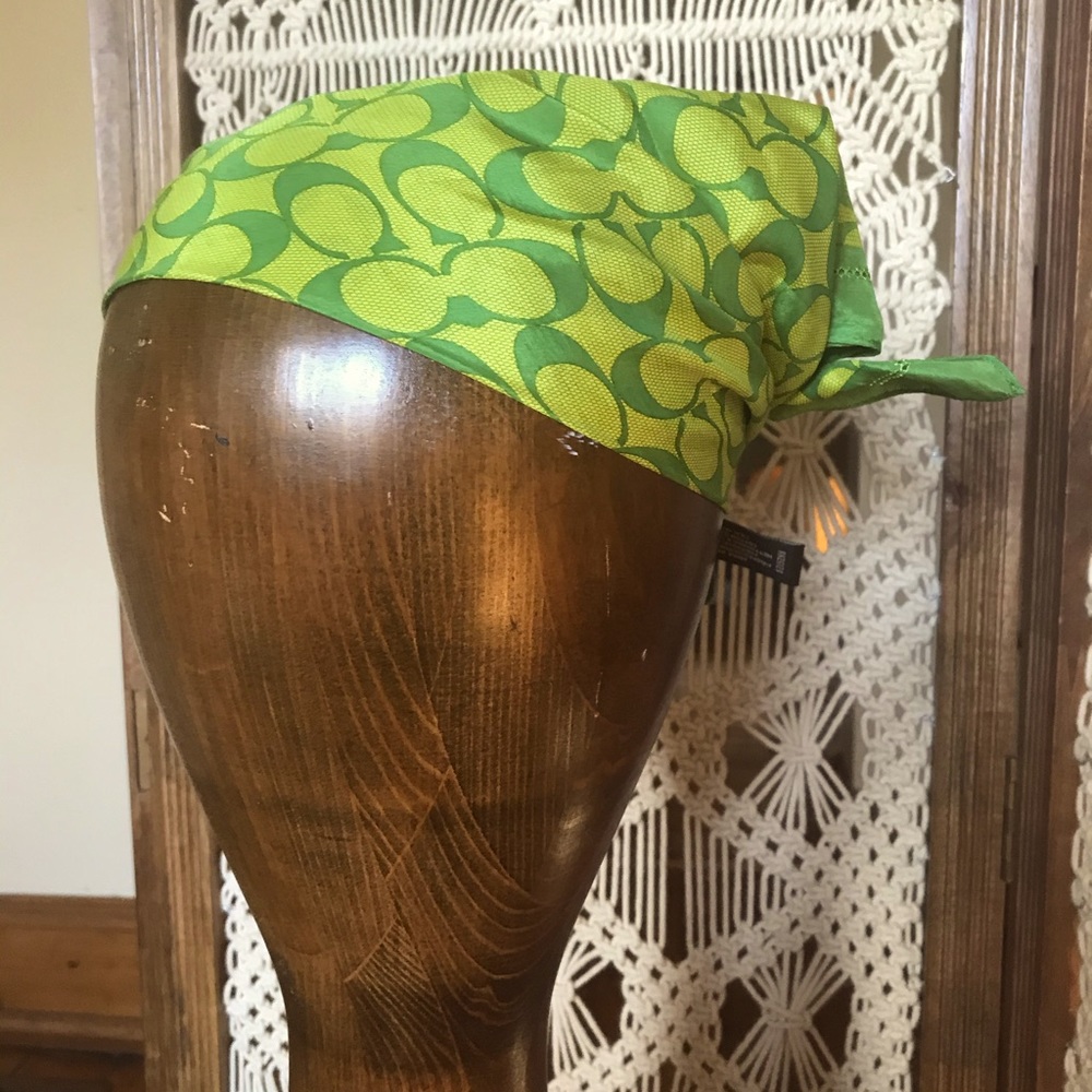 Classic COACH Bandana • Lime/Emerald Green